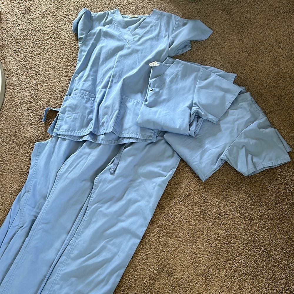 Set of 3! Women's seal blue scrub sets (top/bottom pair)